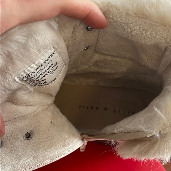 Kelly & Katie Caliana Faux Fur Lace-Up Winter Boots | Beige | Size 7 - Picture 9 of 10